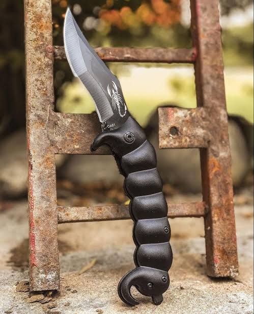 Scorpion DA61 Folding Knife